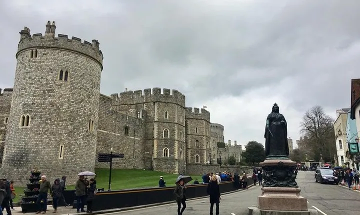 Heathrow Airport Arrival To Bath Via Windsor Castle