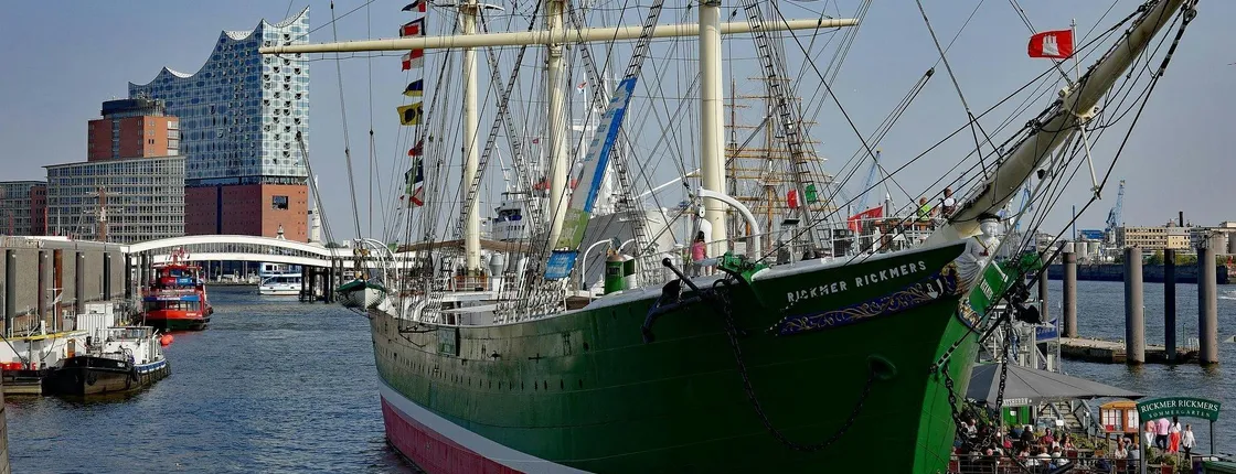 Rickmer Rickmers ticket and Hamburg highlights audio tour