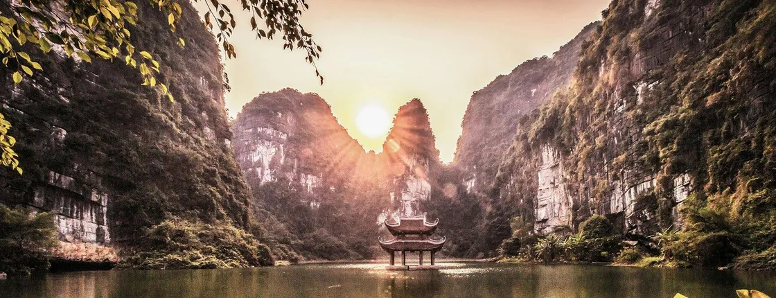 Ninh Binh day tour with Bai Dinh, Trang An and Hang Mua from Hanoi