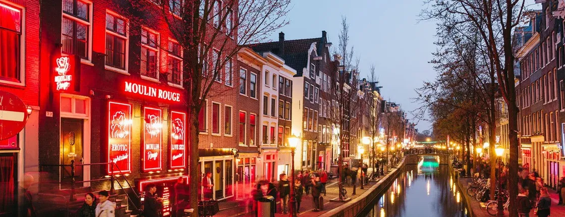 Amsterdam Red Light District walking audio tour by mobile app