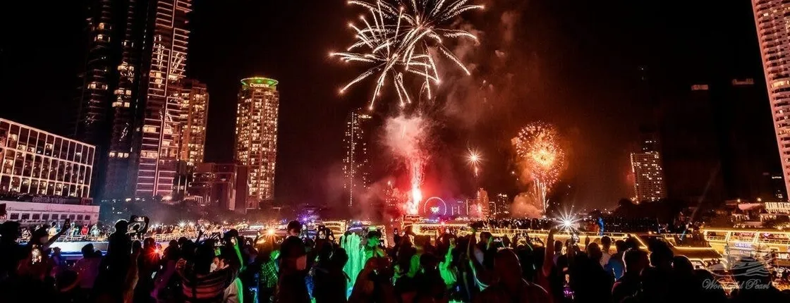 Bangkok New Year's Eve dinner cruise along the Chao Phraya River