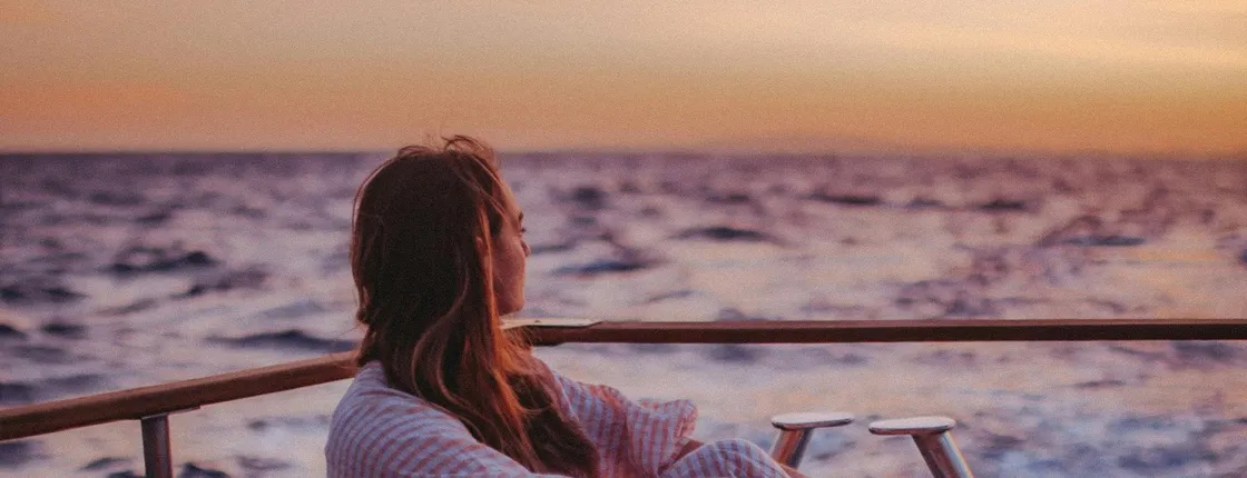 Sunset boat tour in the Bay of Palma from Can Pastilla