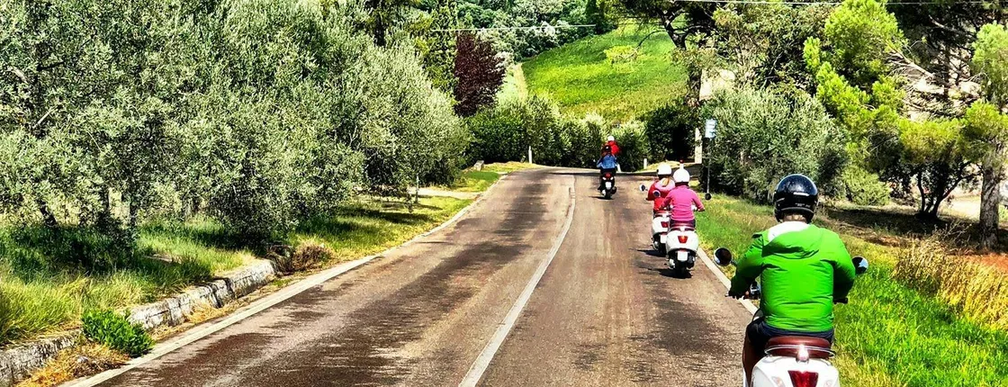 Tuscany Vespa Tour in Chianti with Wine Tasting