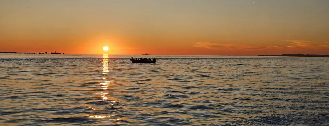 Lisbon 1-hour cultural boat tour