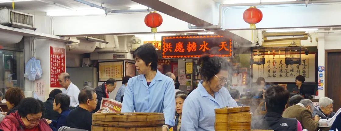 Small-group Hong Kong local food tour