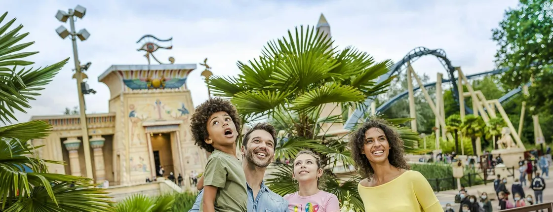 Round-trip transportation from Paris to Parc Astérix