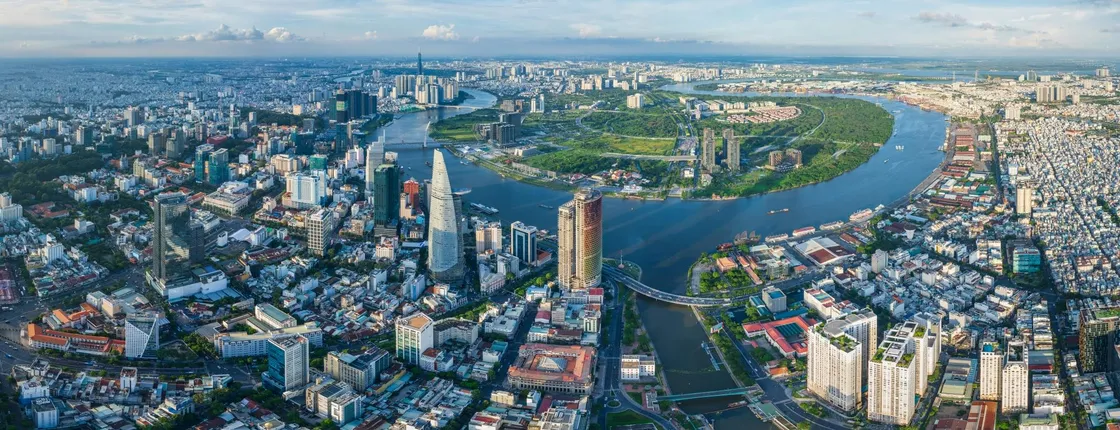 Private transfer from Tan Son Nhat Airport to Ho Chi Minh centre
