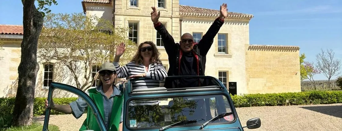 Pomerol and Saint Emilion private wine tour in a Citroën 2CV