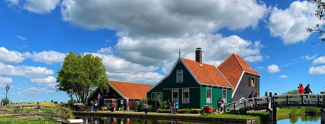 Privately guided sightseeing tour of Zaanse Schans from Amsterdam
