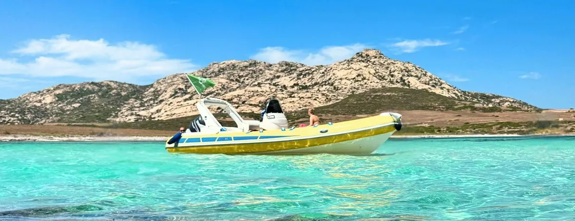 Asinara dinghy tour with aperitif from Stintino