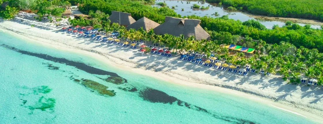 Mexican party by the sea in Cozumel