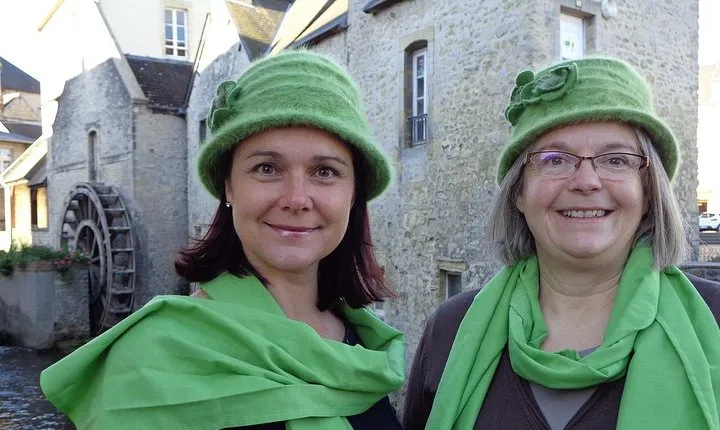 Historic Bayeux Daily Group City Tour In English 2 hrs (Apr-Sept)