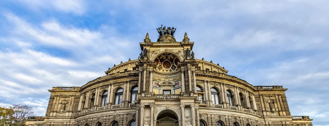 Explore Dresden in 1 hour with a Local