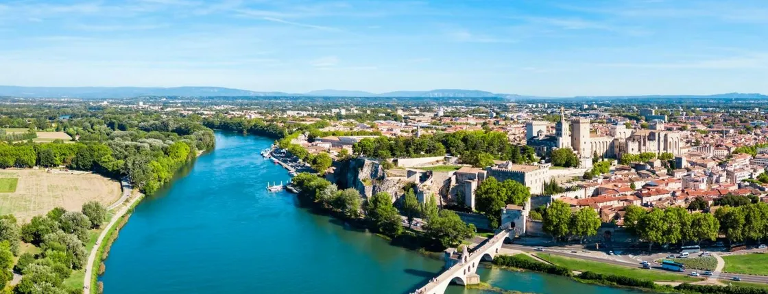 Avignon city highlights walking tour with a local guide