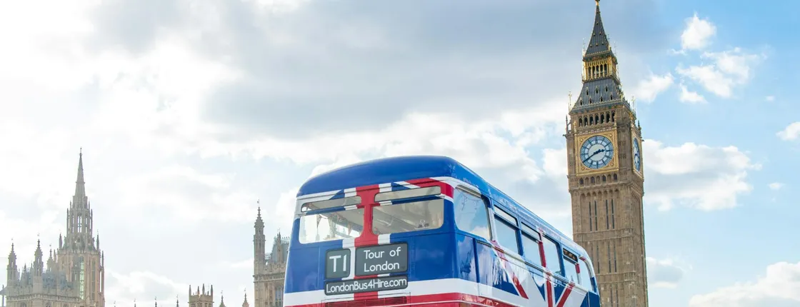 London vintage bus tour with afternoon tea
