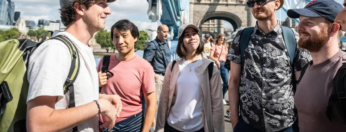 London Top Sights Guided Walking Tour with Visit to the Tower Bridge