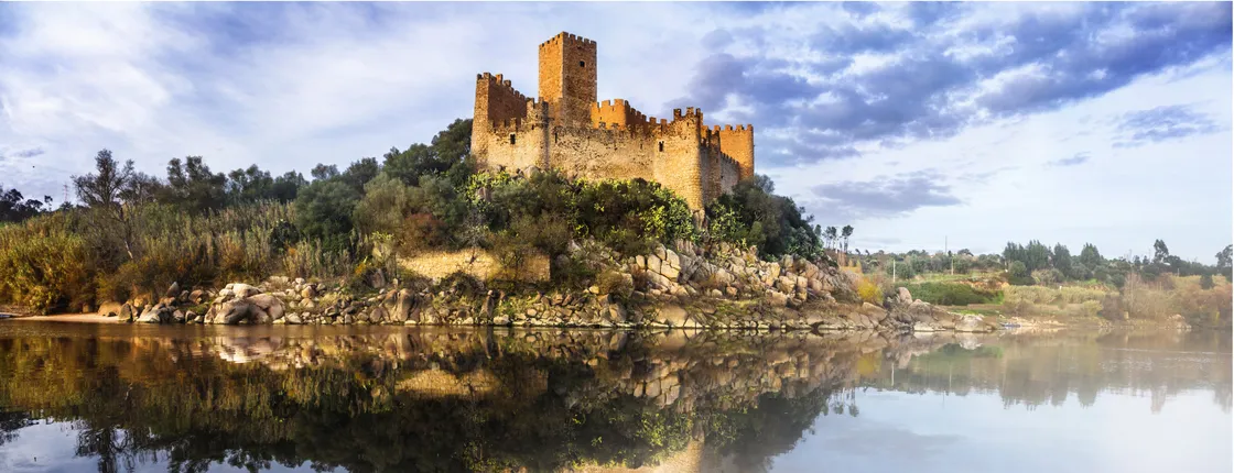 Knights Templar private tour from Lisbon: Tomar, Almourol and Dornes
