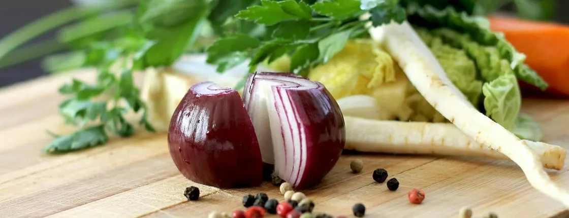 Traditional vegetarian cooking class in Palermo with a local host