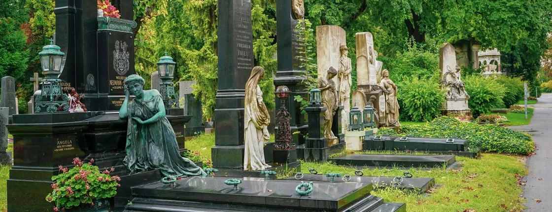 Guided tour of the Central Cemetery in Vienna