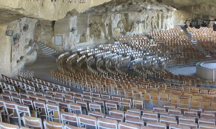 Coptic Cairo Tour: Cave Church of Saint Simon and Old Cairo churches 