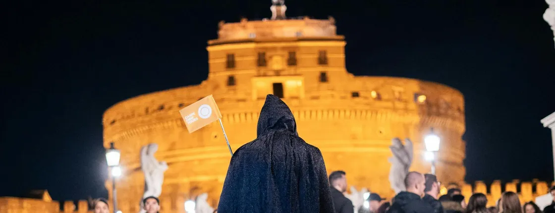 Rome night ghost tour with interactive ghost hunter kit
