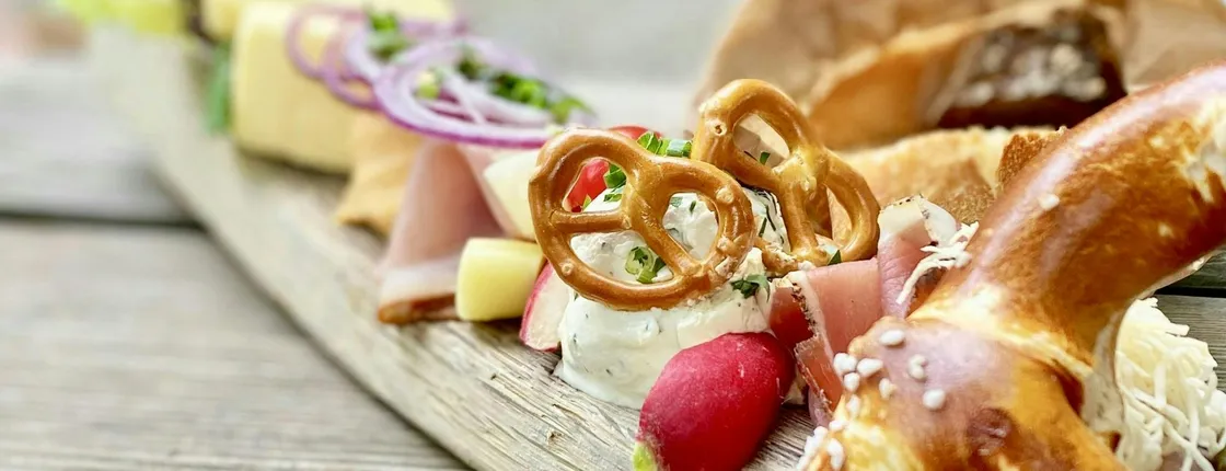 Brewery private tour in Munich with beer tasting and snacks