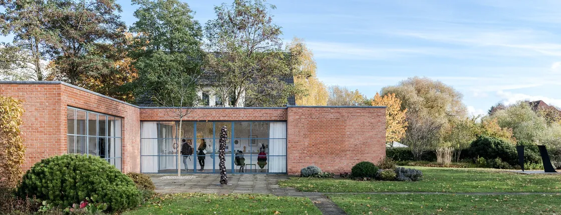 Bus tour Berlin: Discover Bauhaus