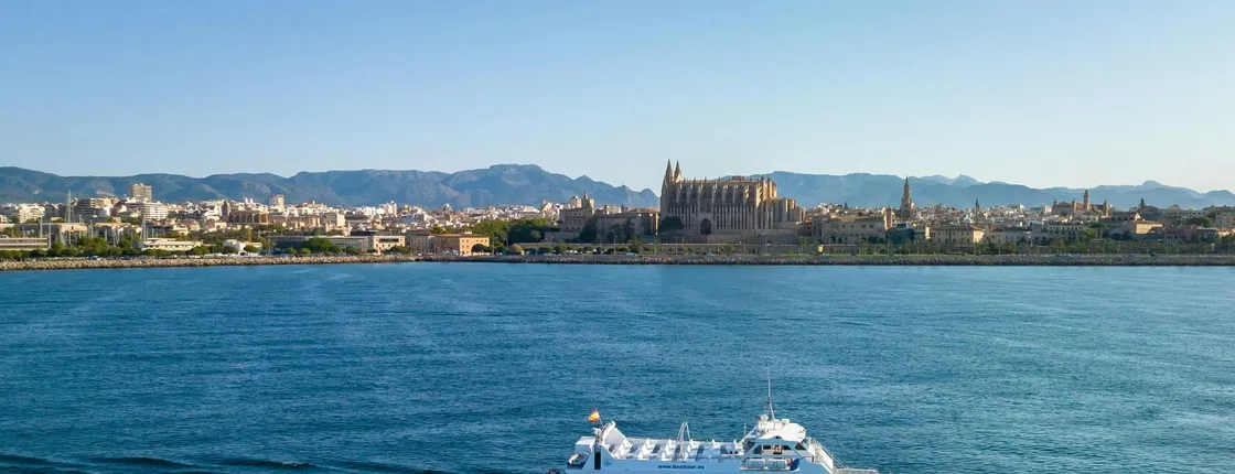 Palma to Magaluf Return Ferry Ticket with Cruceros Costa Calvia