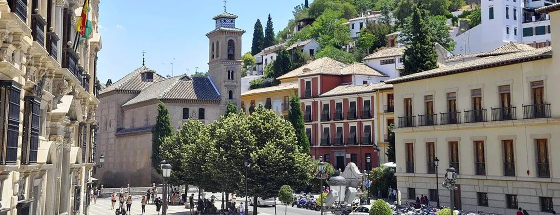 Essential Granada Tour