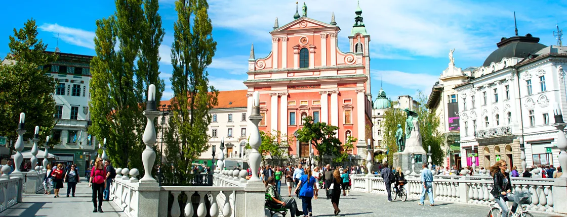 Historical city center and Ljubljana Castle tour