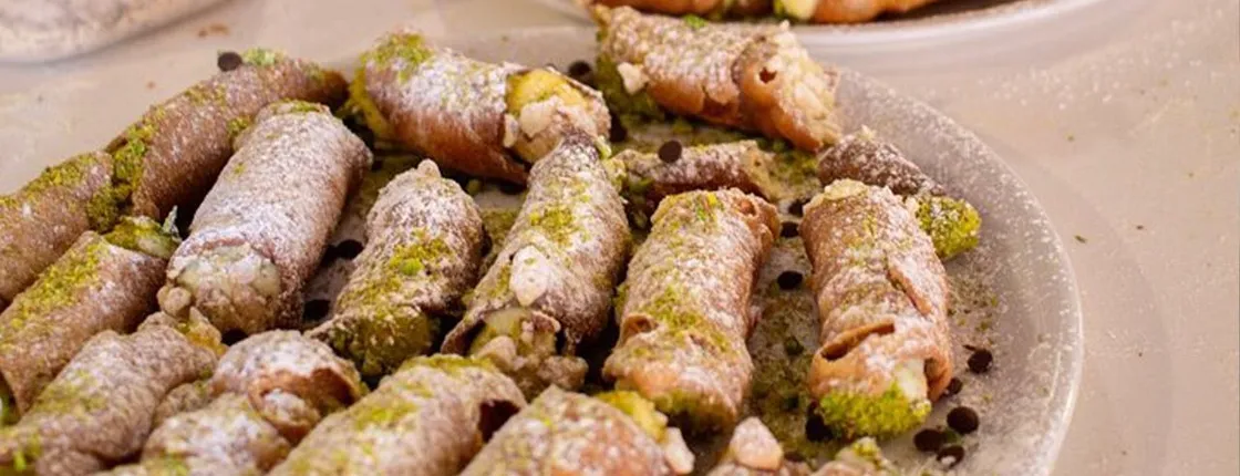 Cannolo making class in Taormina