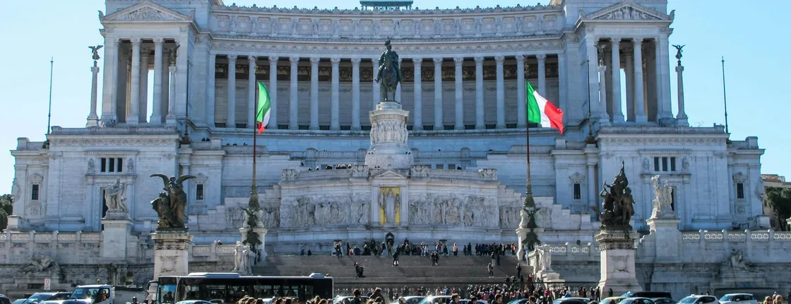 Rome pass with hop-on hop-off bus and fast-track access to top sights