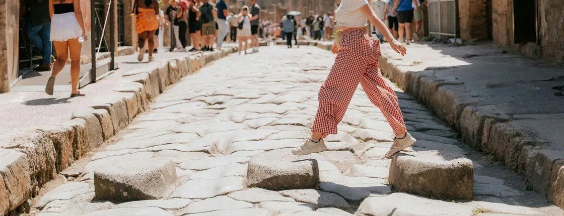 Skip‑the‑line Pompeii tour with an archaeologist