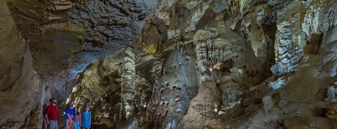 Natural bridge caverns discovery tour