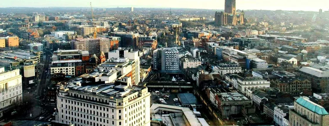 Liverpool 1-hour tour with a local