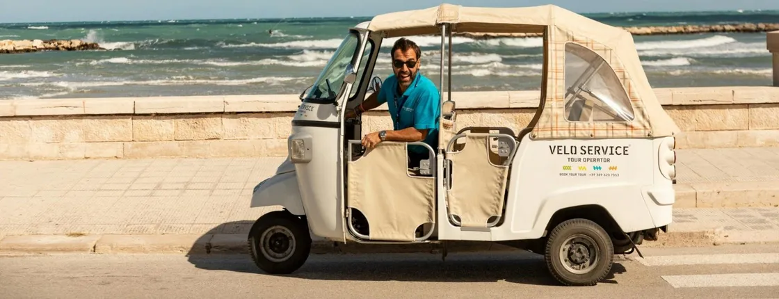 Tuk-Tuk private scenic tour along the coast in Bari