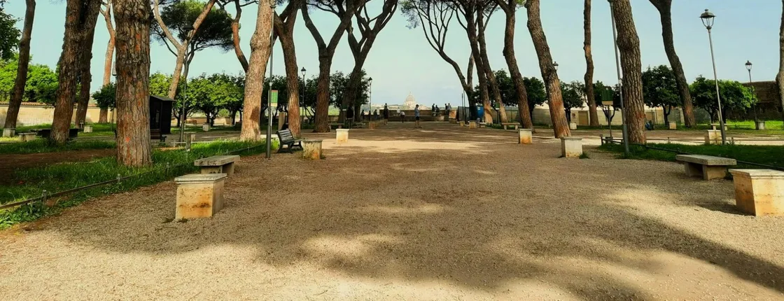 Aventine hill and Orange Garden guided walking tour