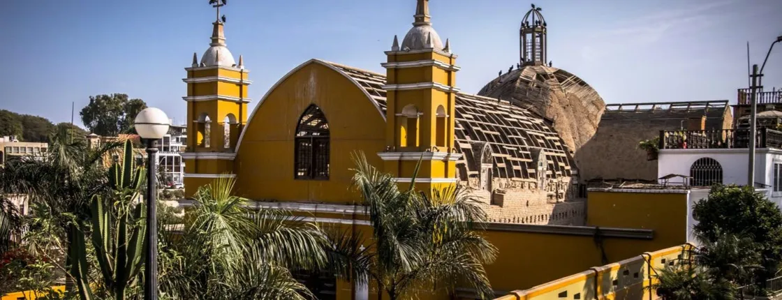 Barranco and Pachacamac guided tour