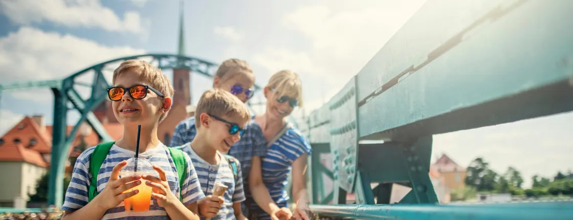 Discover the Wrocław Dwarfs on a family-friendly private tour