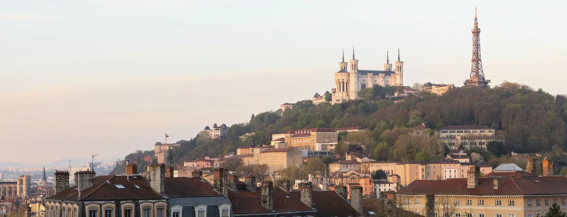 Guided tour in the main districts in Lyon