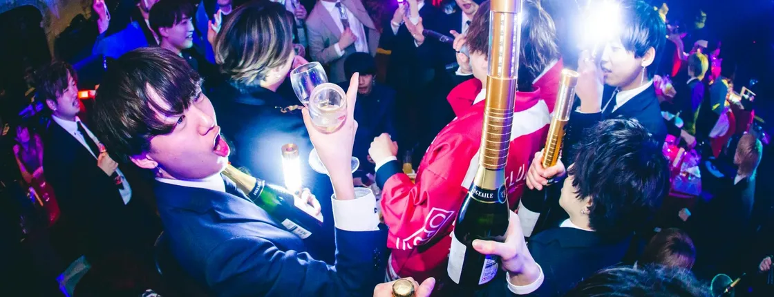Host Club and Kabukicho Private Tour in Tokyo