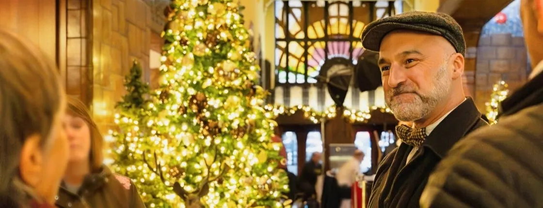 Vancouver Heritage Buildings Holiday Tour with Hot Chocolate