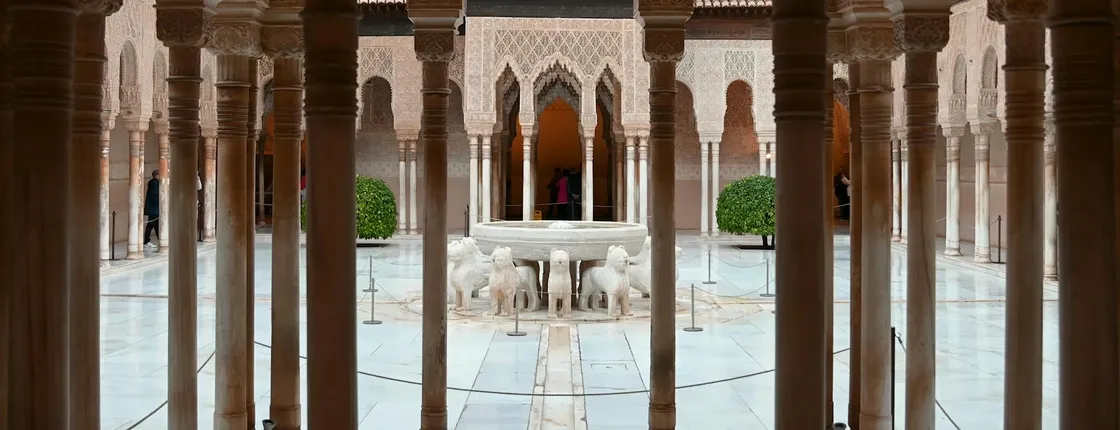 Granada City Pass, Alhambra entry and public transport