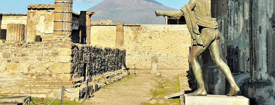 Express guided tour of Pompeii for small groups