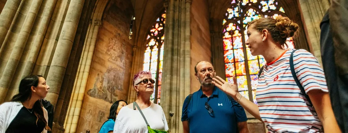 Prague Combo with Castle Interiors, City Bus Tour and Optional River Cruise