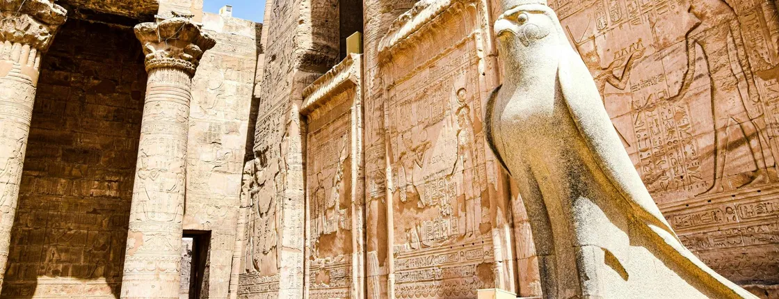 Full-day guided tour of the temples of Edfu and Esna from Luxor