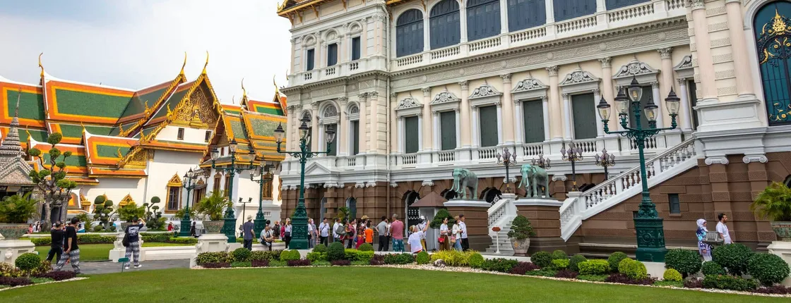 Bangkok City Tour with Shopping Time from Pranburi