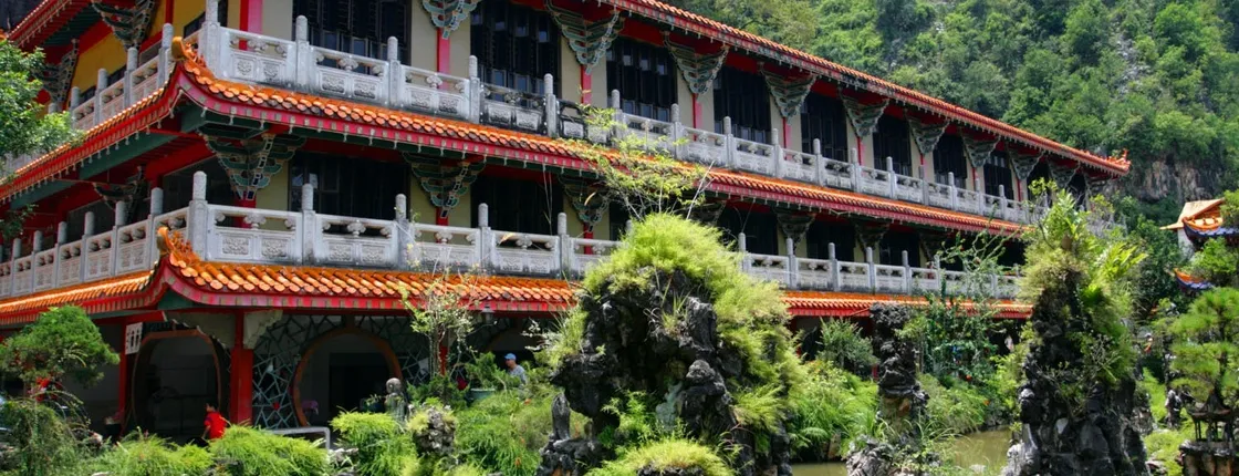 Ipoh private day trip from Kuala Lumpur with lunch