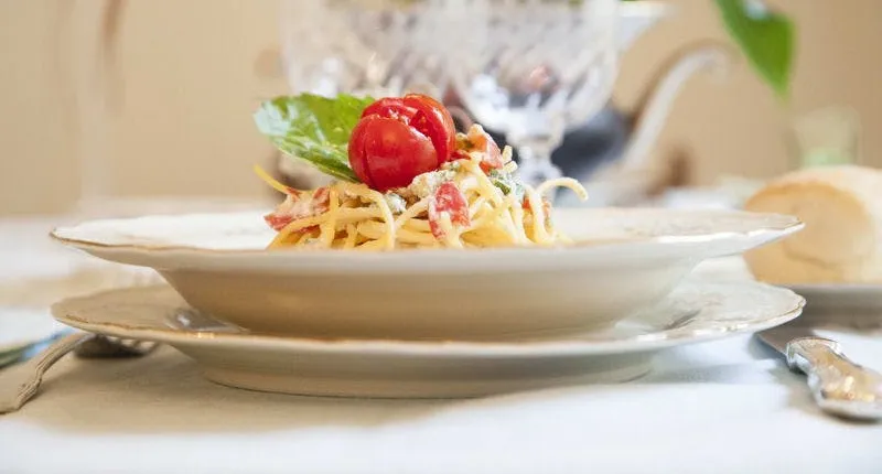 Lunch or Dinner and Cooking Show at a Cesarina's House in Naples