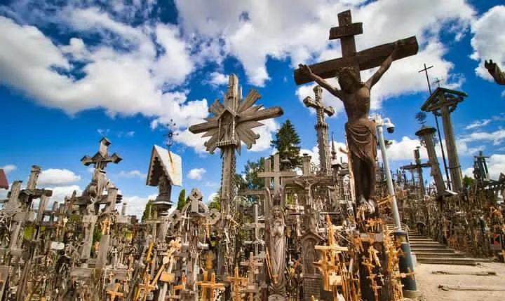 From Riga: Hill of Crosses & Jelgava Highlights
